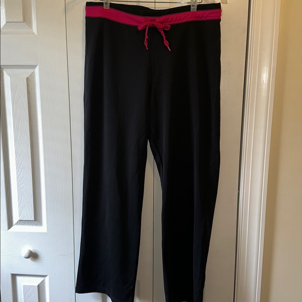 Black Activewear Pants with Pink Waistband
